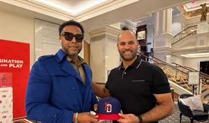 Albert Pujols y Nelson Cruz se muestran emocionados por los partidos de RD en el Quisqueya