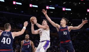 Luka anota 29 puntos y LeBron 17 en la segunda victoria al hilo de Lakers