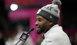 Eagles planean desprenderse del cornerback Darius Slay, según fuente de AP