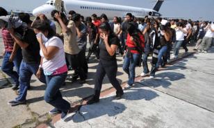 &iquest;Qu&eacute; gana Rep&uacute;blica Dominicana recibiendo deportados de EE. UU.?, el canciller &Aacute;lvarez responde