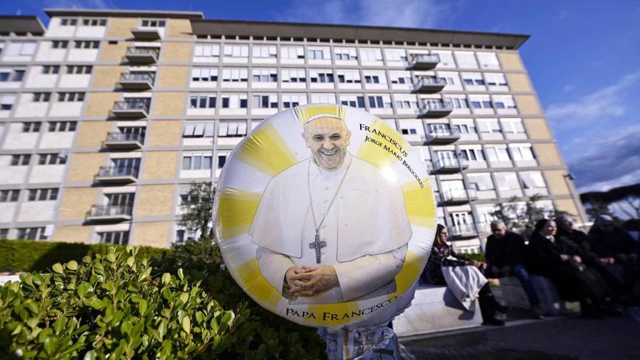 El papa Francisco sigue estable y supera última crisis - Diario Libre