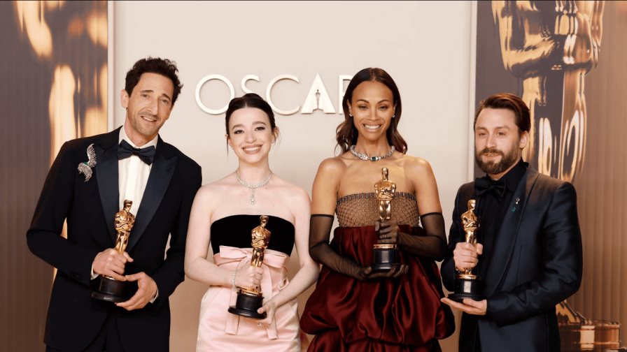 El cine independiente brilla con Anora en una gala con t&iacute;midas referencias pol&iacute;ticas