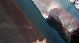 Texas amenaza con multas a escuelas p&uacute;blicas por supuesta violaci&oacute;n de ley anti-trans