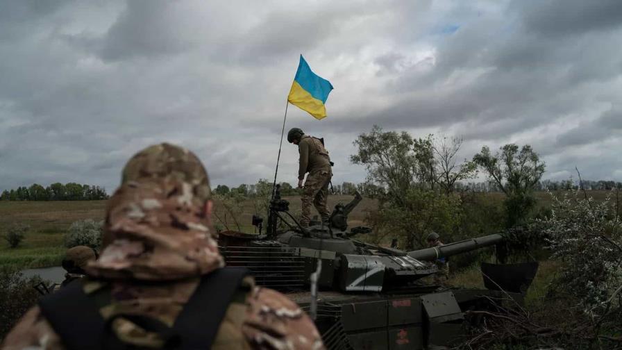 El bloqueo de envíos militares a Kiev por parte de Trump afecta a 1,000 millones en armas