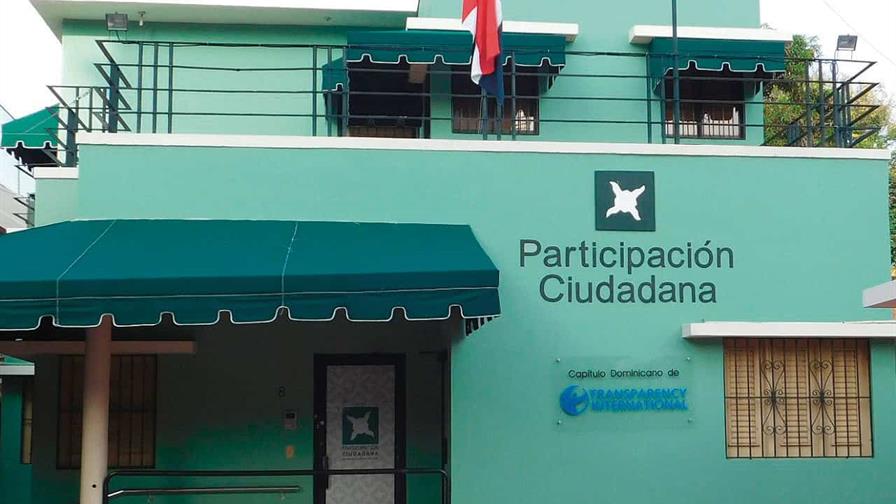 Participación Ciudadana apoya sentencia que despenaliza relaciones homosexuales en la PN y FFAA Participación Ciudadana apoya sentencia que despenaliza relaciones homosexuales en la PN y FFAA