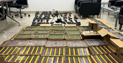 EE. UU. somete a tres personas por arsenal de armas decomisado en un puerto de Rep&uacute;blica Dominicana