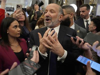 Secretario Comercio de EE. UU. admite haber visitado isla de Epstein