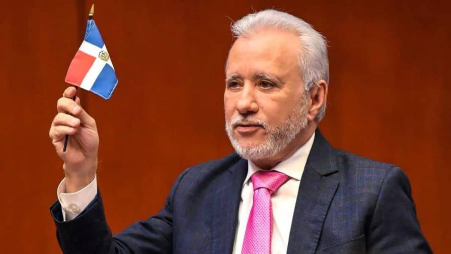 Antonio Taveras Guzmán busca presidir el Senado de la República desde agosto Antonio Taveras Guzmán busca presidir el Senado de la República desde agosto