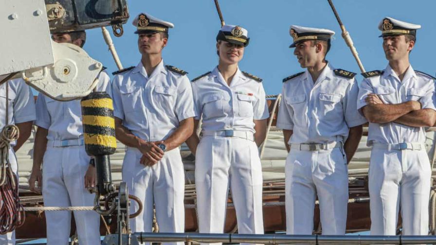 La princesa Leonor arriba a Uruguay a bordo del buque Elcano