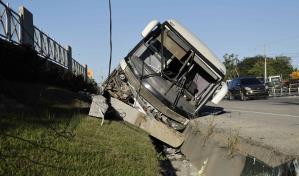 Cuatro heridos durante accidente de tránsito de autobús del transporte interurbano