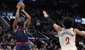 Harden logra 50 puntos en triunfo de Clippers sobre Pistons