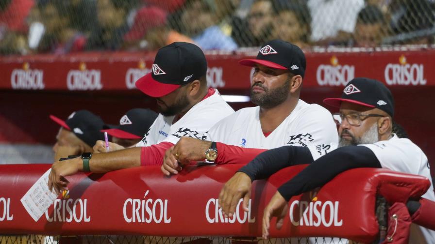 Albert Pujols da forma al cuerpo técnico, pero no suelta pistas del perfil del roster