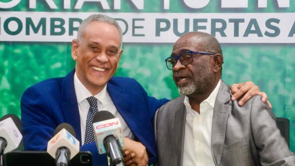 Manolo Pichardo declina su candidatura a la Secretaría General de la Fuerza del Pueblo