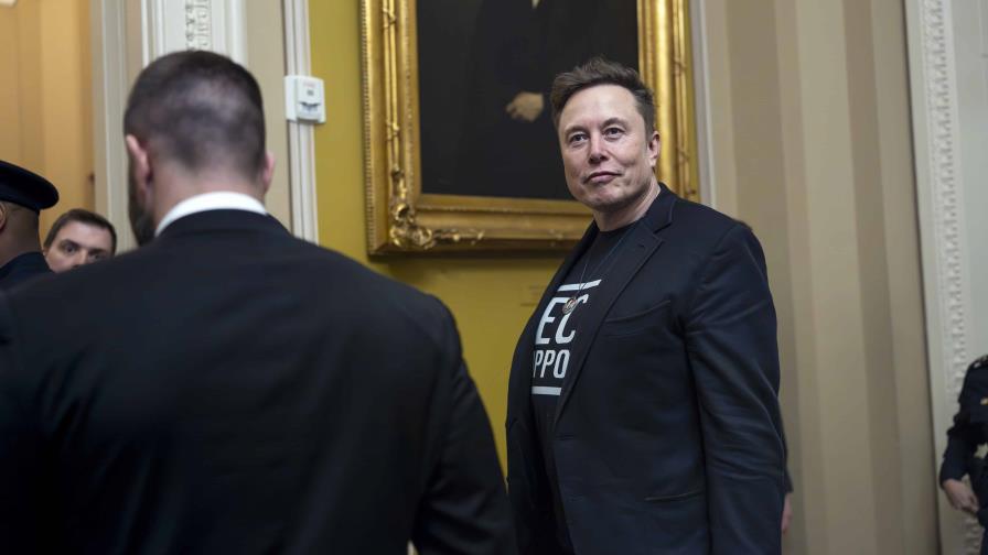 Musk dice a legisladores republicanos que no es responsable de despidos federales