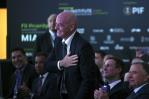 Trump se reúne con Infantino y crea grupo de trabajo que se prepara para albergar Mundial de 2026