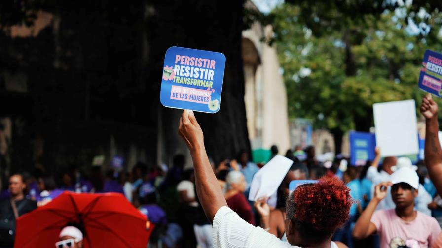 Protesta masiva en RD por el Día Internacional de la Mujer exige igualdad de género y derechos