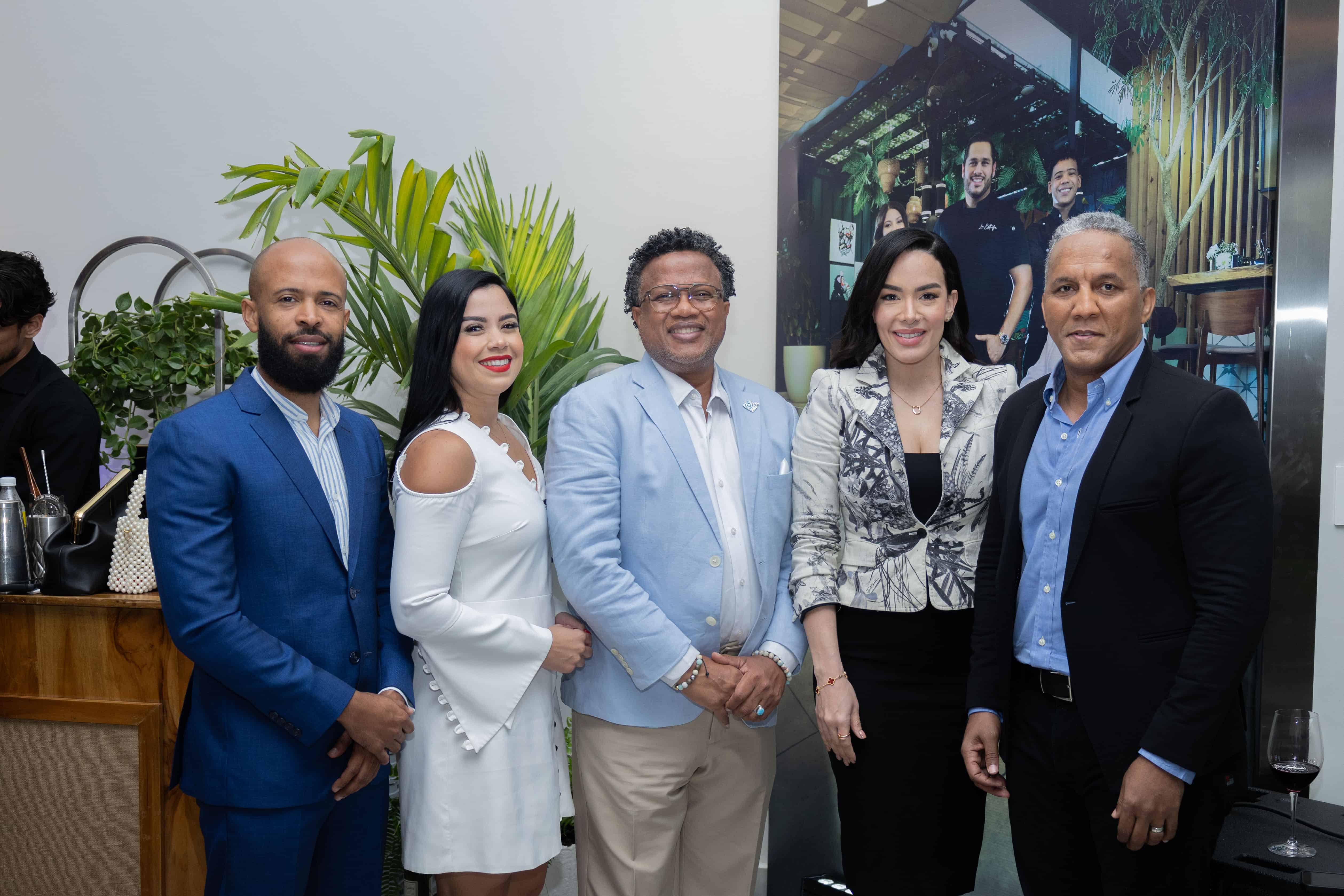 Anderson Espinosa, María Angélica Ureña, Aquiles Correa, Isaura Taveras y Elvis de Jesús. 