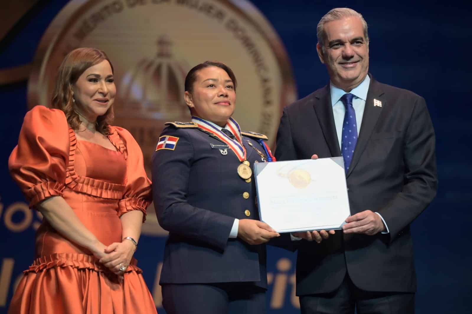 María Alcántara Manzueta, en la categoría Trayectoria en el Área Militar.