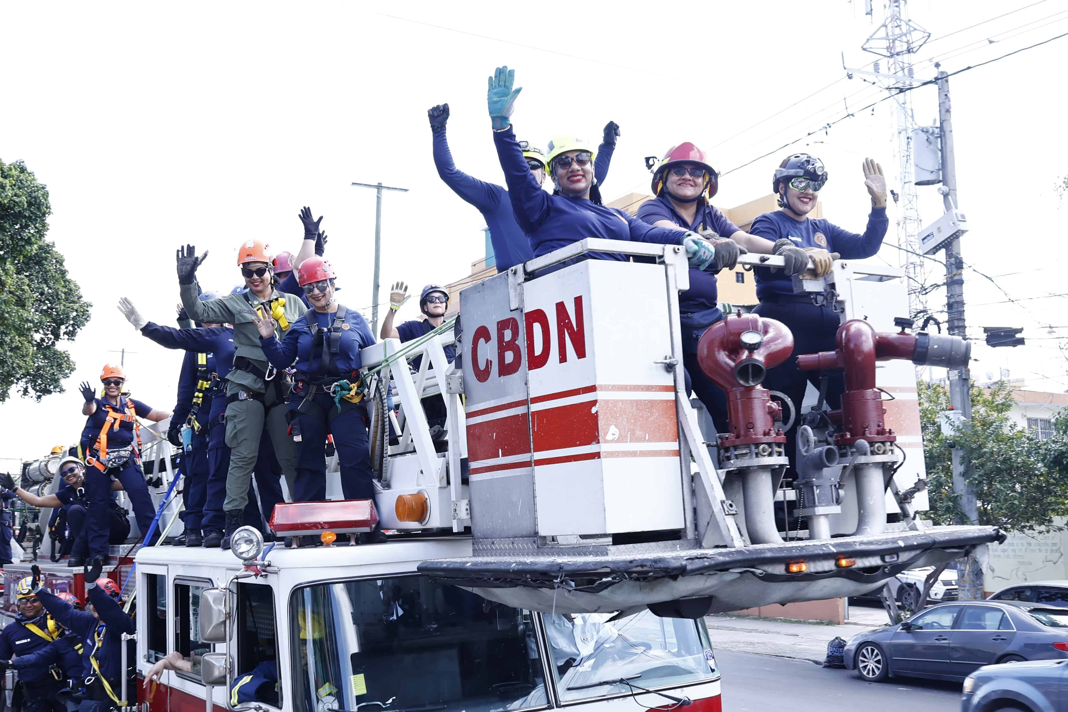 Desfile del Cuerpo de Bomberos del Distrito Nacional.