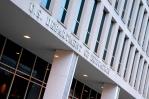 El Departamento de Educación de EE. UU. pone en baja administrativa a la mitad de su personal