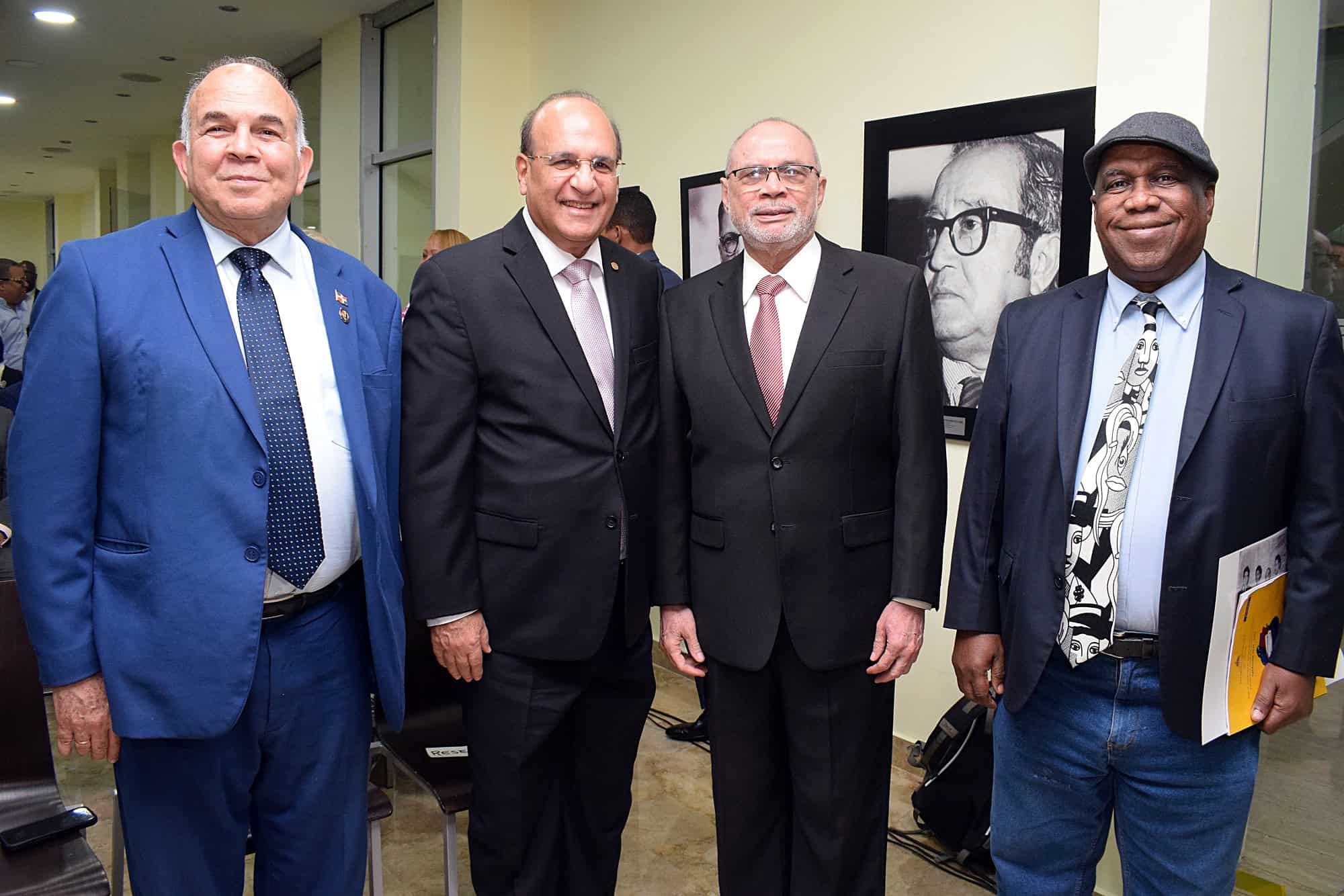 Pelegrín Castillo, Julio César Castaño Guzmán, Nelson Rodríguez y Manuel Núñez.