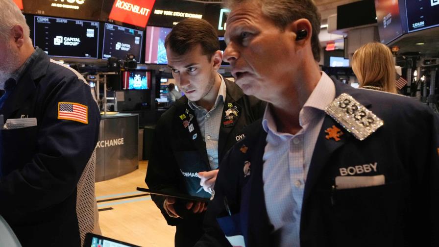 Wall Street vuelve a caer por incertidumbre sobre aranceles