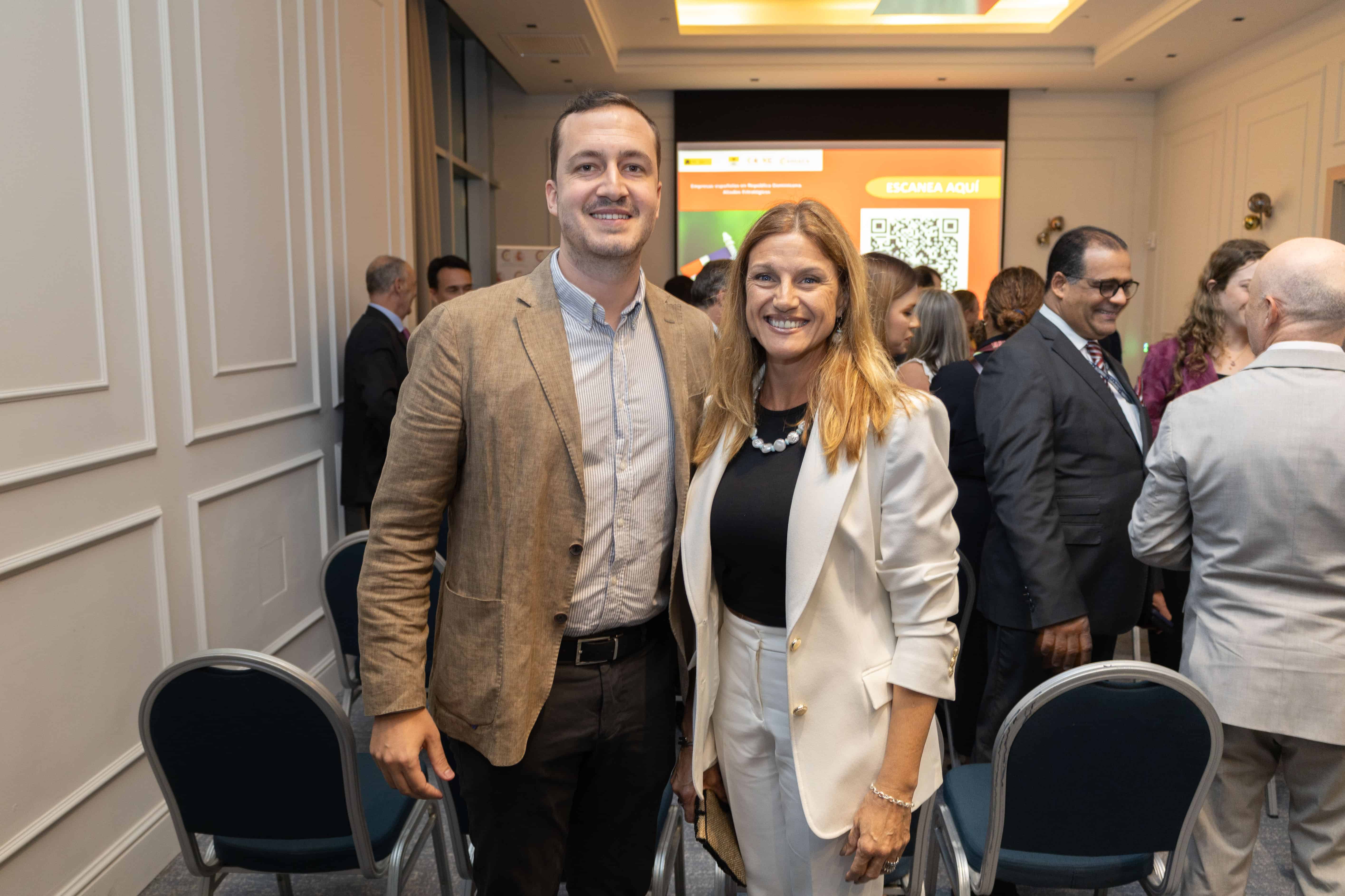 Francisco Suárez y Maité Bernal.<br>