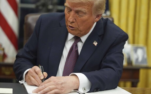 Trump pedir&aacute; vista inmediata al Supremo para revisar derecho a ciudadan&iacute;a por nacimiento