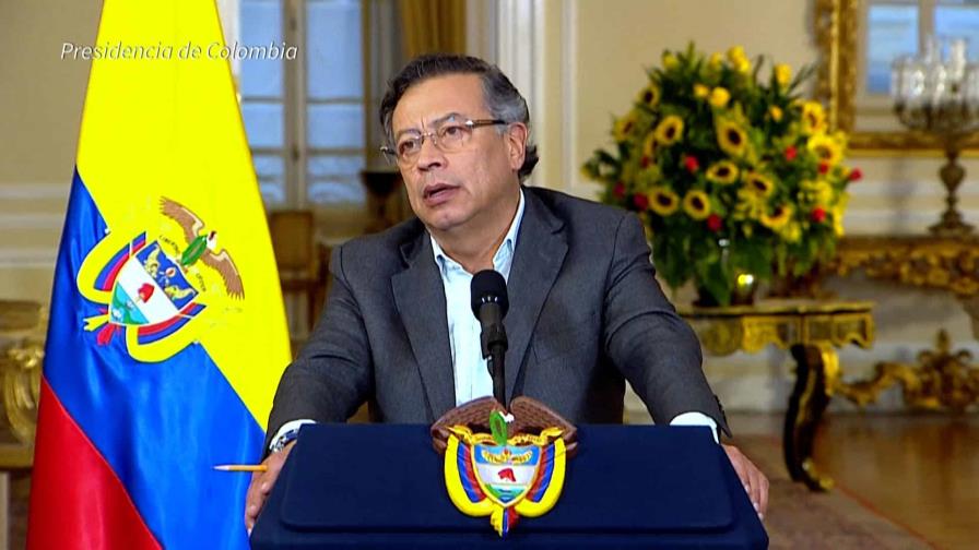 Petro presentará el 1 de Mayo al Senado el texto de la consulta popular sobre sus reformas Petro presentará el 1 de Mayo al Senado el texto de la consulta popular sobre sus reformas