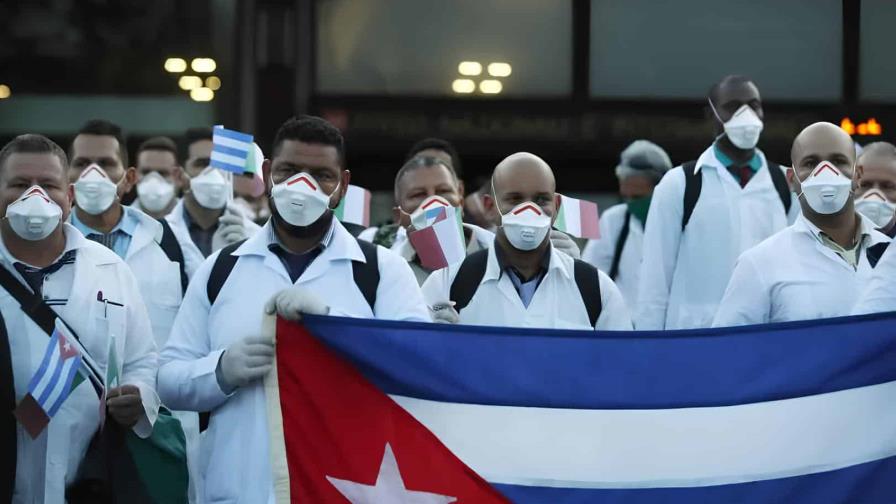 Líderes de Caricom defienden la contratación de médicos cubanos ante restricciones de EE. UU.