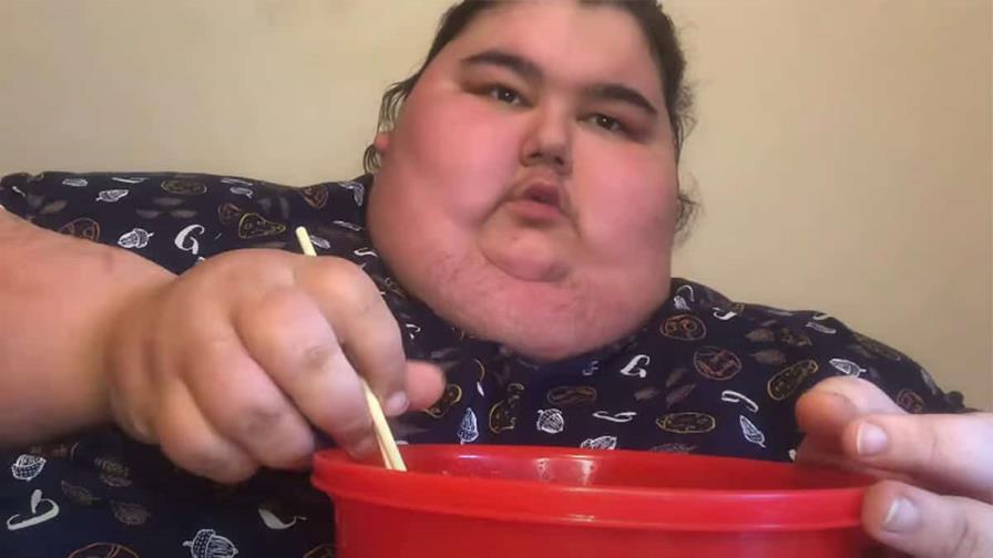 Influencer que practicaba "mukbang" muere a los 24 años