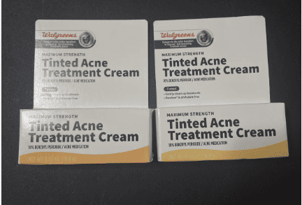 Crema para el tratamiento del acné con color de Walgreens 