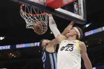 La NBA multa al Jazz 100.000 dólares por dejar fuera a Lauri Markkanen