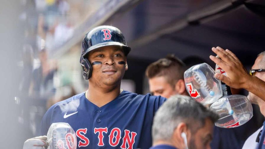 Rafael Devers entra en razón y se declara dispuesto a jugar de designado