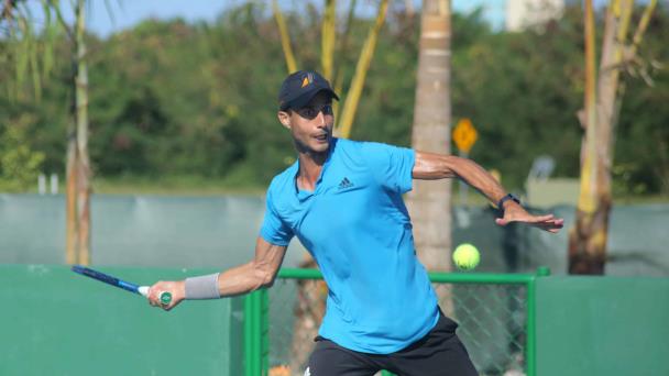 El checo Jakub Mensik avanza en el ATP República Dominicana Open de Cap Cana