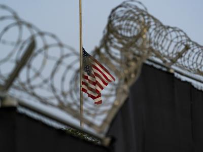 EE. UU. transfiere a inmigrantes de Guantánamo a Luisiana