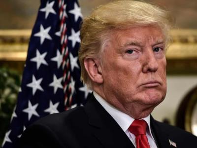 Juez ordena a Trump que reincorpore a trabajadores despedidos