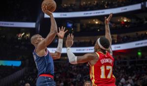 Harden y Leonard anotan 25 puntos cada uno y Clippers vencen a Hawks con 3er cuarto dominante