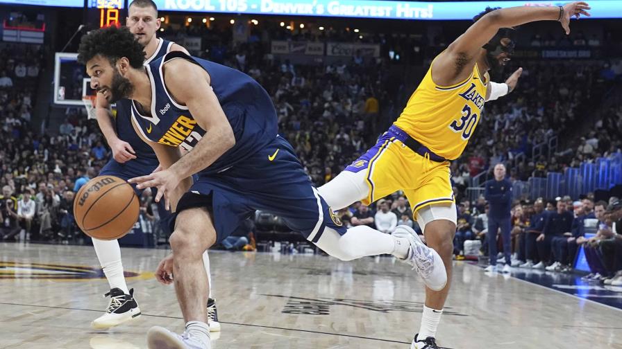 Un triple decisivo de Jamal Murray ayuda a los Nuggets a vencer a los Lakers