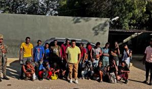 Detienen a dominicano que transportaba a 23 indocumentados haitianos en una jeepeta en Valverde, Mao