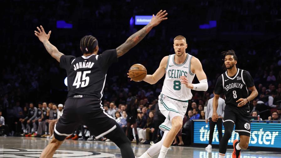 Porzingis anota 24 en su regreso y ayuda a Celtics a vencer a Nets