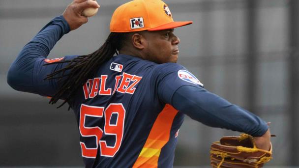 Framber Valdez apunta a ser el abridor del día inaugural por cuarta vez en fila