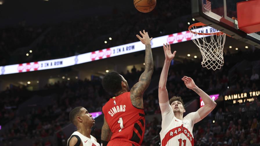 Simons anota 22, Camara suma 21 y Blazers logran 18 triples para vencer a Raptors