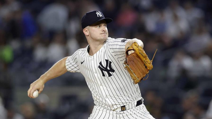 Yankees descartan a Schmidt como abridor el lunes por dolor en el hombro