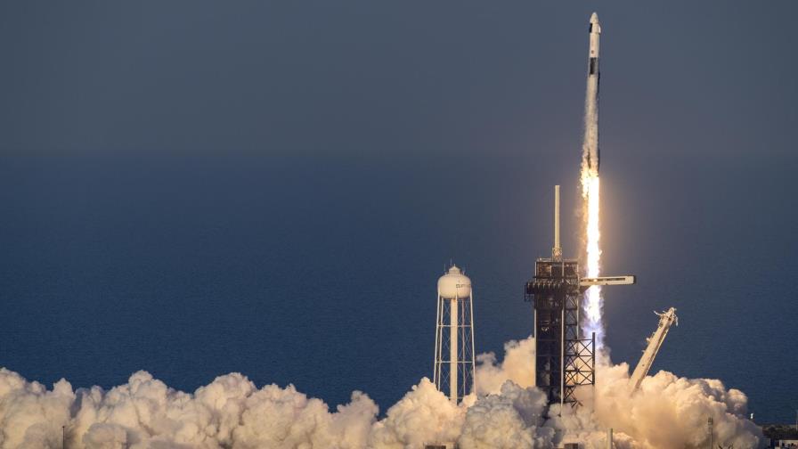 Los astronautas atrapados en la Estación Espacial regresarán a la Tierra el martes