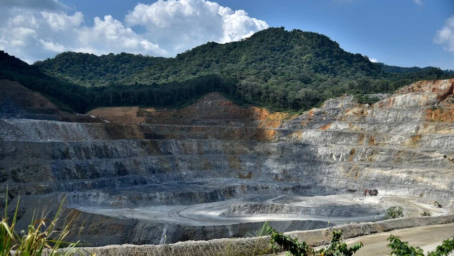 El sector minero opuesto a revisi&oacute;n contractual por alza de precios