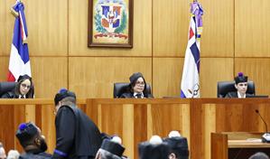 Recesan juicio contra militares y polic&iacute;as por ausencia de imputado que recib&iacute;a atenci&oacute;n m&eacute;dica