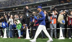 Mookie Betts perdió casi 15 libras por deshidratación y no jugará en Japón