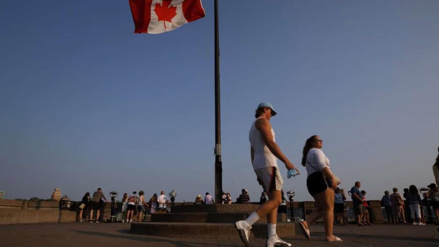 En marzo se redujo el número de viajes de canadienses a EE. UU. por tercer mes consecutivo En marzo se redujo el número de viajes de canadienses a EE. UU. por tercer mes consecutivo