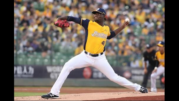 Los Gigantes del Cibao firman al lanzador zurdo José de Paula